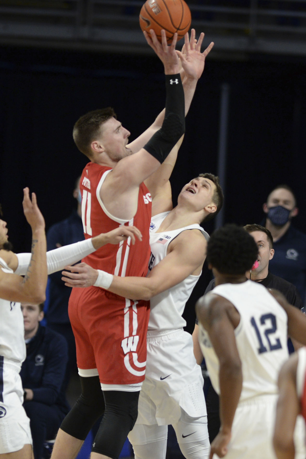 Penn State 81, UW 71
